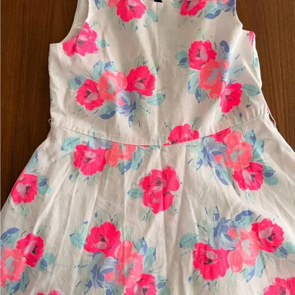 8 KIDS Floral Pink and White Dress - Picture 2 of 4